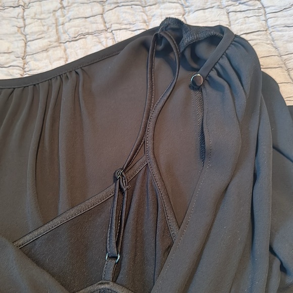 White House Black Market size 6 black romper. - Picture 12 of 14